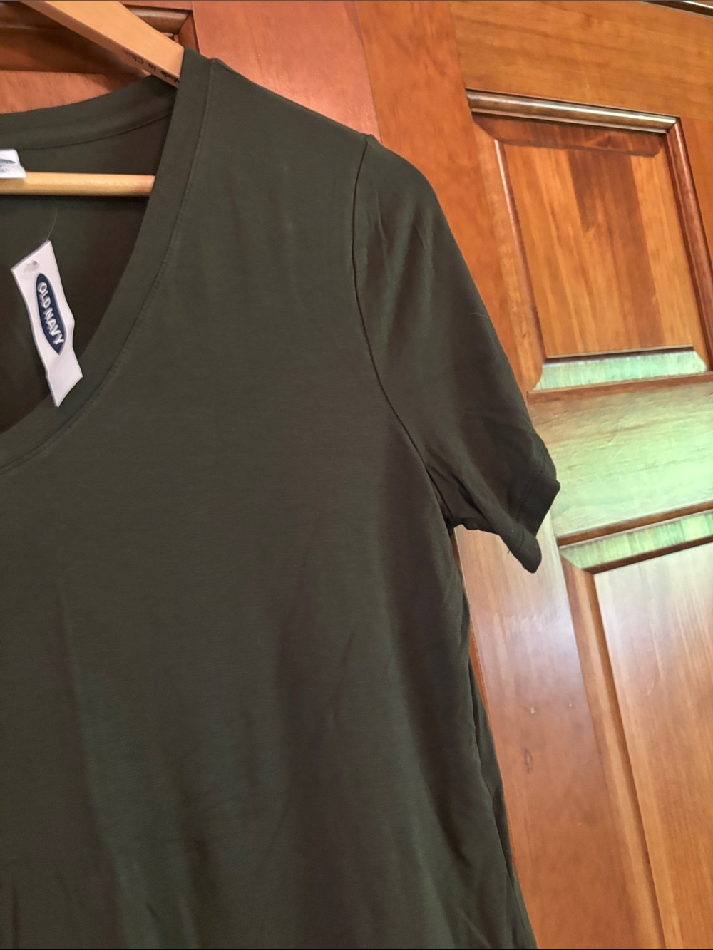 Old Navy Olive Green V-Neck Short Sleeve Tee - Picture 8 of 10